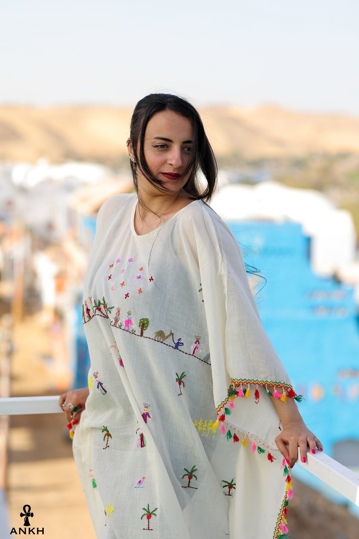Egyptian Style Dresses 50 Years Later: How Cleopatra Continues To Egyptian Style Dresses 50 Years Later: How Cleopatra Continues To